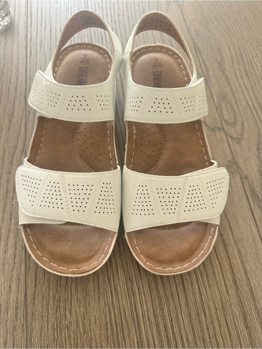 DREAM PAIRS Cream White Comfort Sandals Size 8 Platform Arch Support